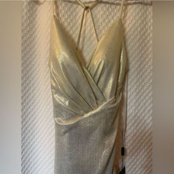 La Femme 29836 V-Neck Open Back Metallic Prom Gown White/Gold Size 0 $338 - Picture 4 of 10